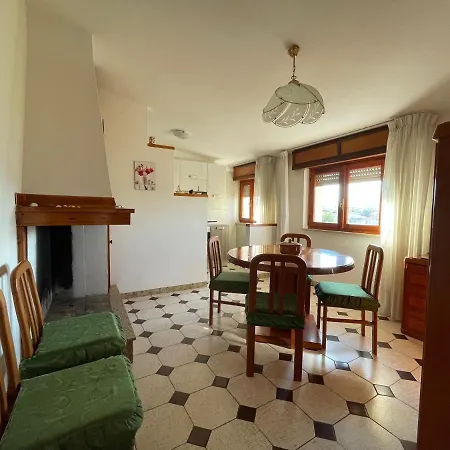 Casa Panorama Daire Posada (Sardinia)